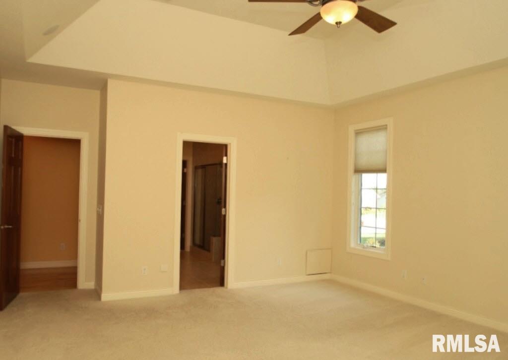 5404 Hugo Road Bettendorf, IA 52722 - Photo 18 of 24 Gallery Image 18