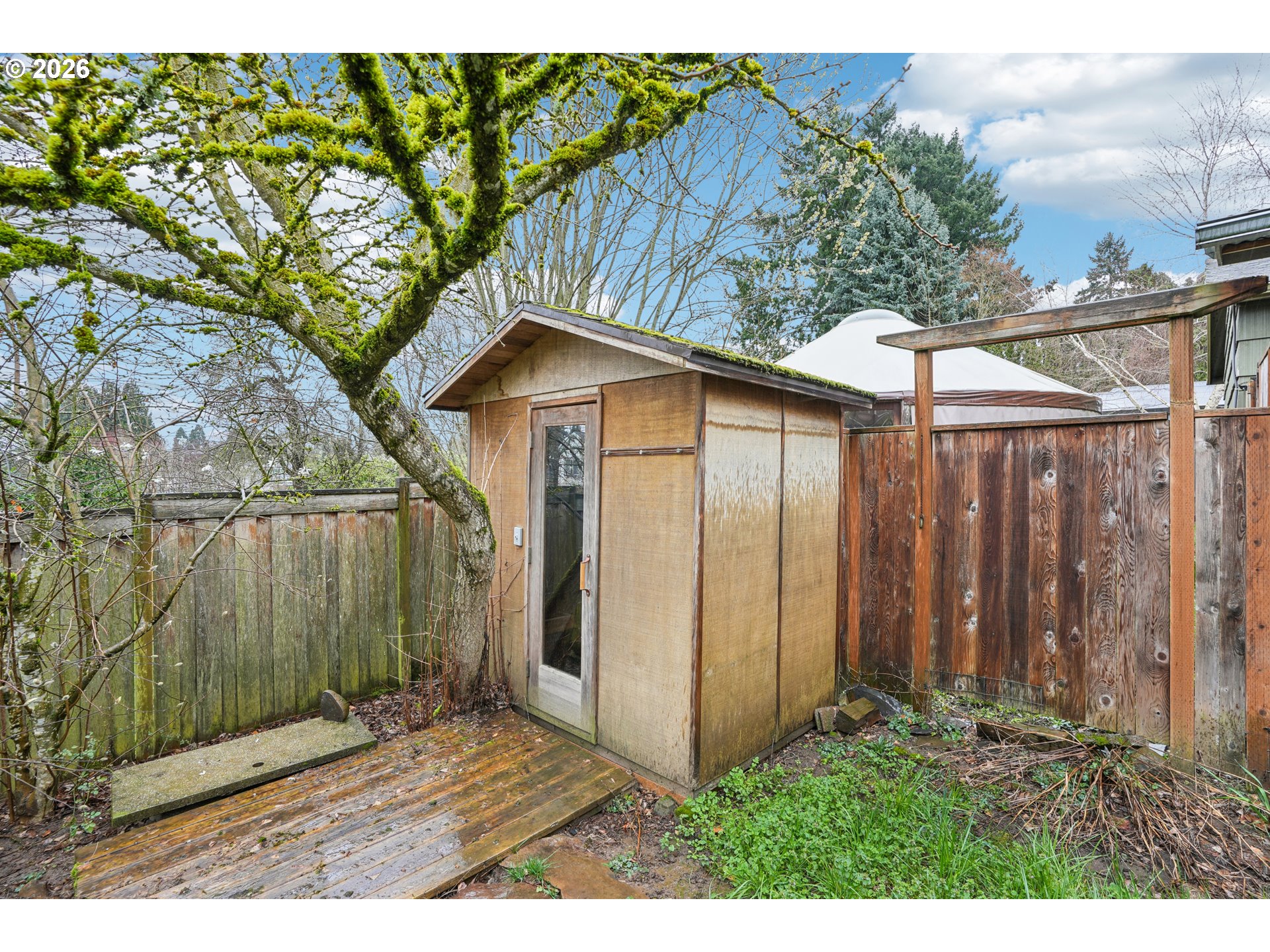 4133 Southeast Tibbetts Street Portland, OR 97202 - Photo 33 of 35
