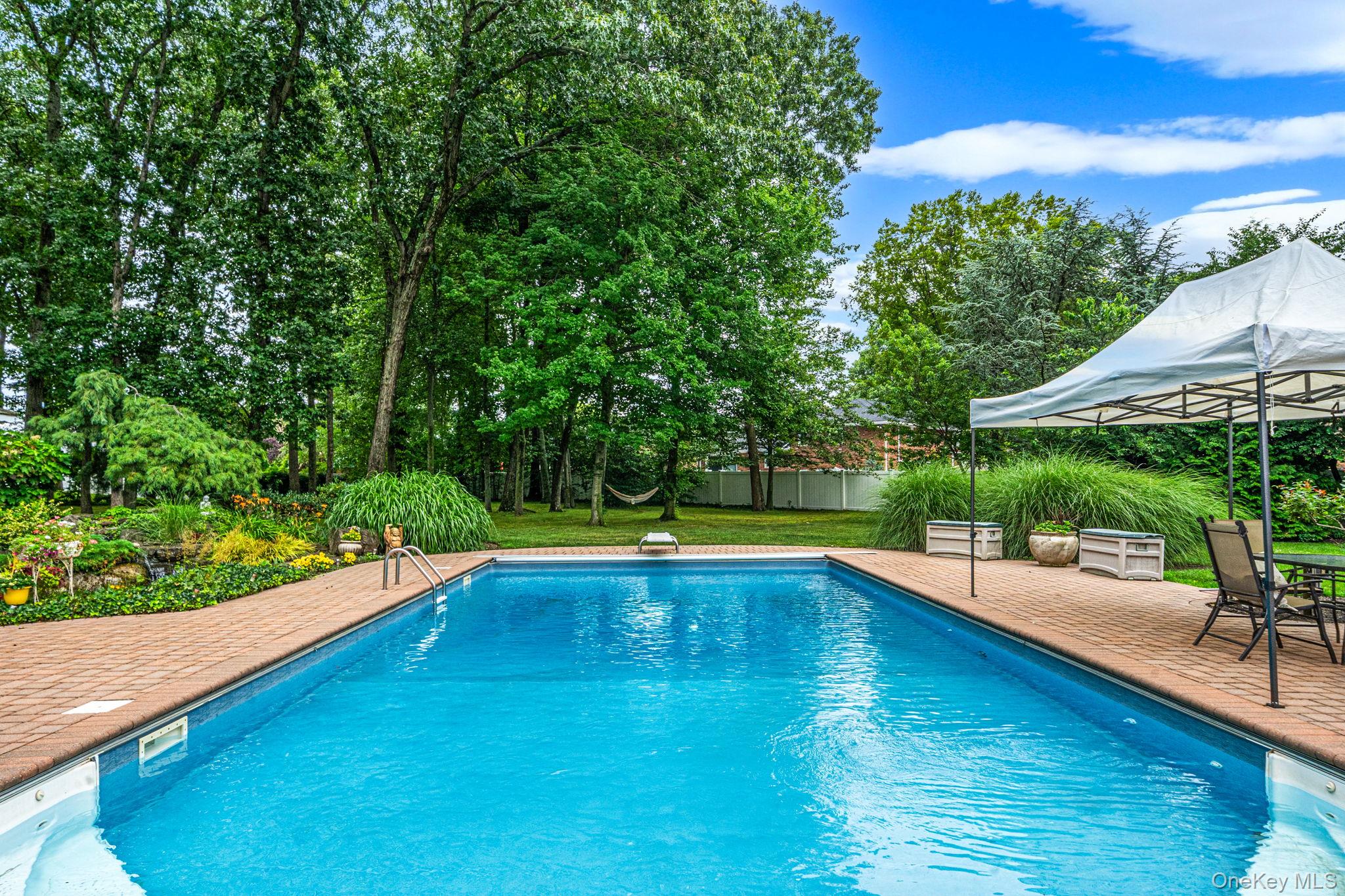863 Richmond Road East Meadow, NY 11554 - Photo 9 of 44