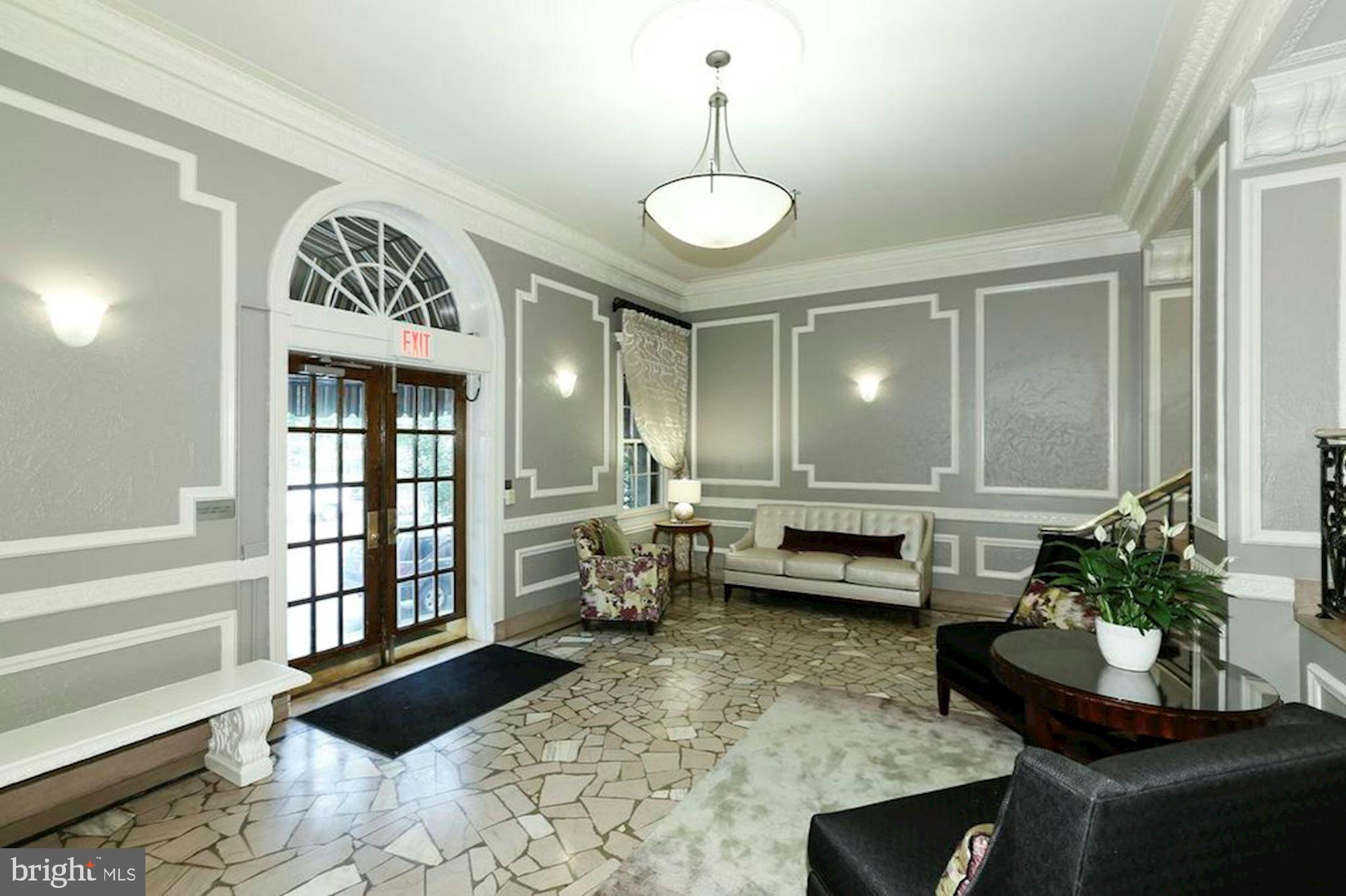 2707 Adams Mill Road Northwest, Unit 305 Washington, DC 20009 - Photo 3 of 30 Gallery Image 3