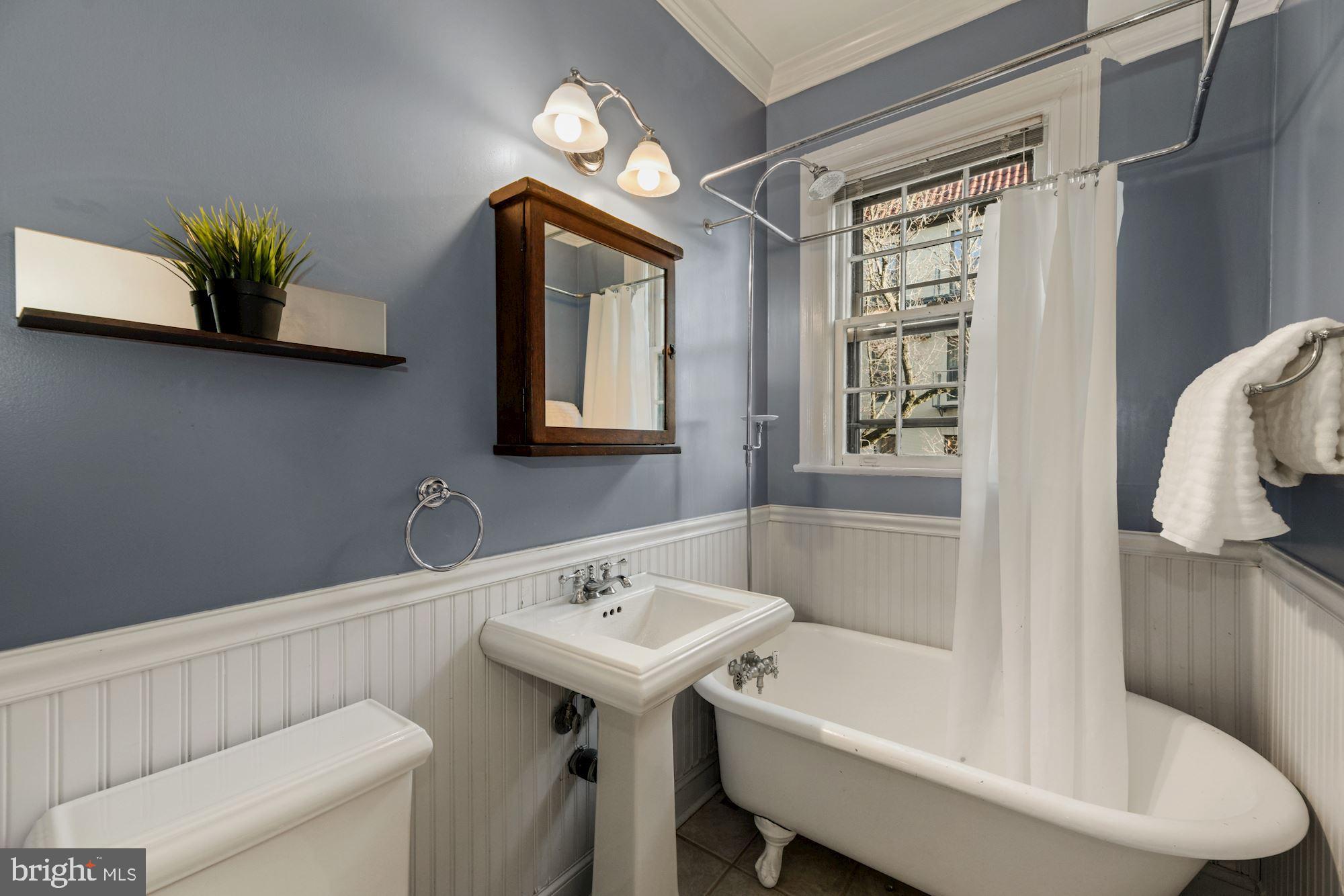 2707 Adams Mill Road Northwest, Unit 305 Washington, DC 20009 - Photo 27 of 30 Gallery Image 27