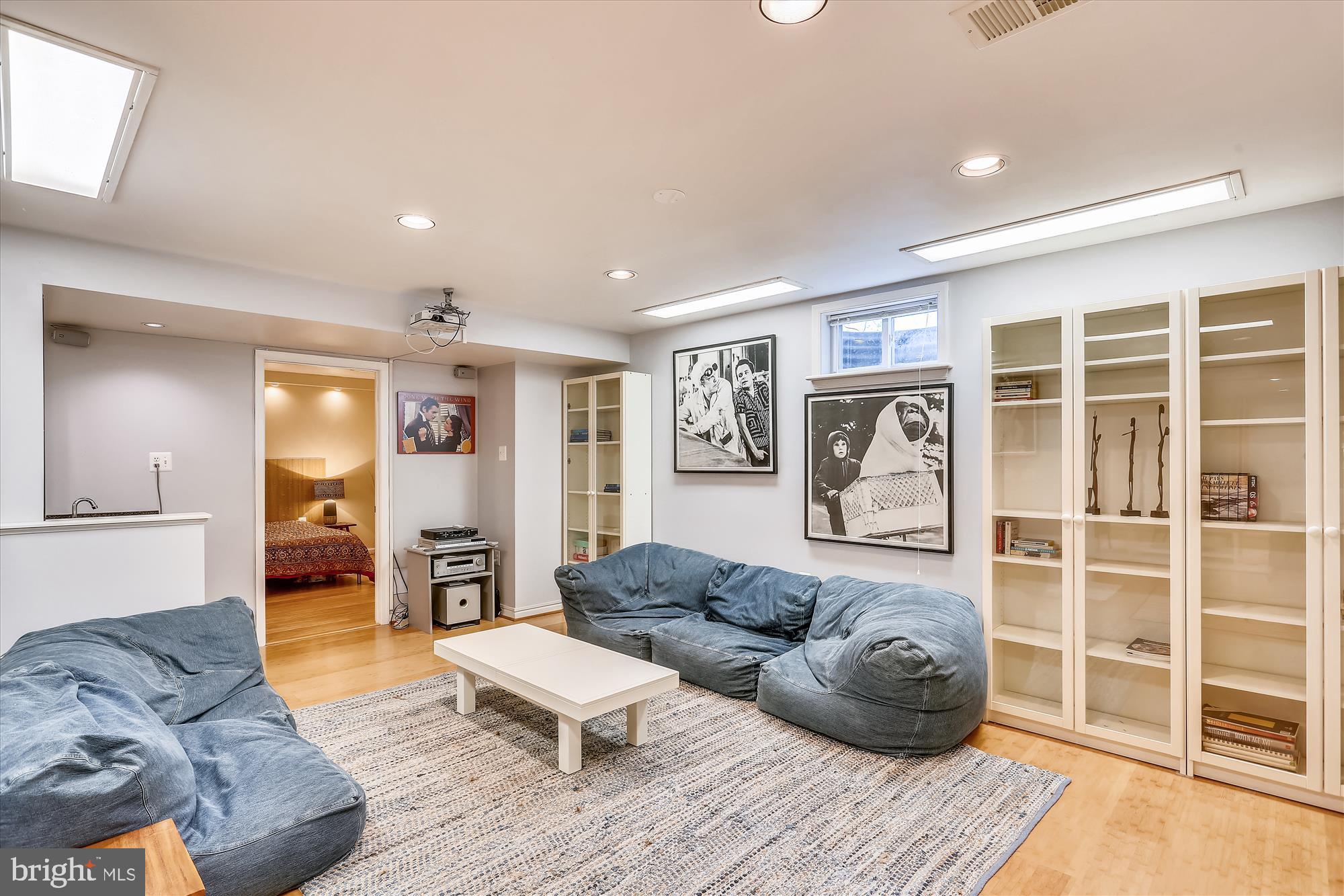 1755 Glastonberry Road Potomac, MD 20854 - Photo 38 of 100