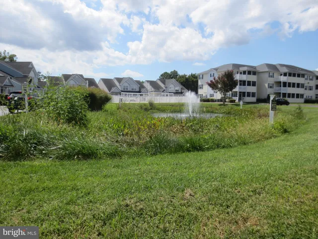 $399,900 | 17293 King Phillip Way, Unit 13, Lewes, DE 19958