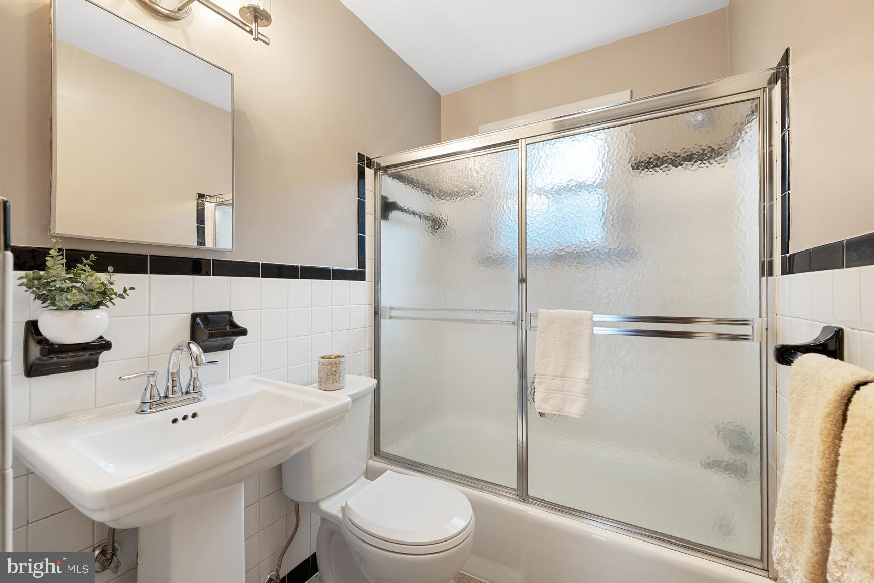 113 Windsor Knit Road Edinburg, VA 22824 - Photo 24 of 51 Full Bath