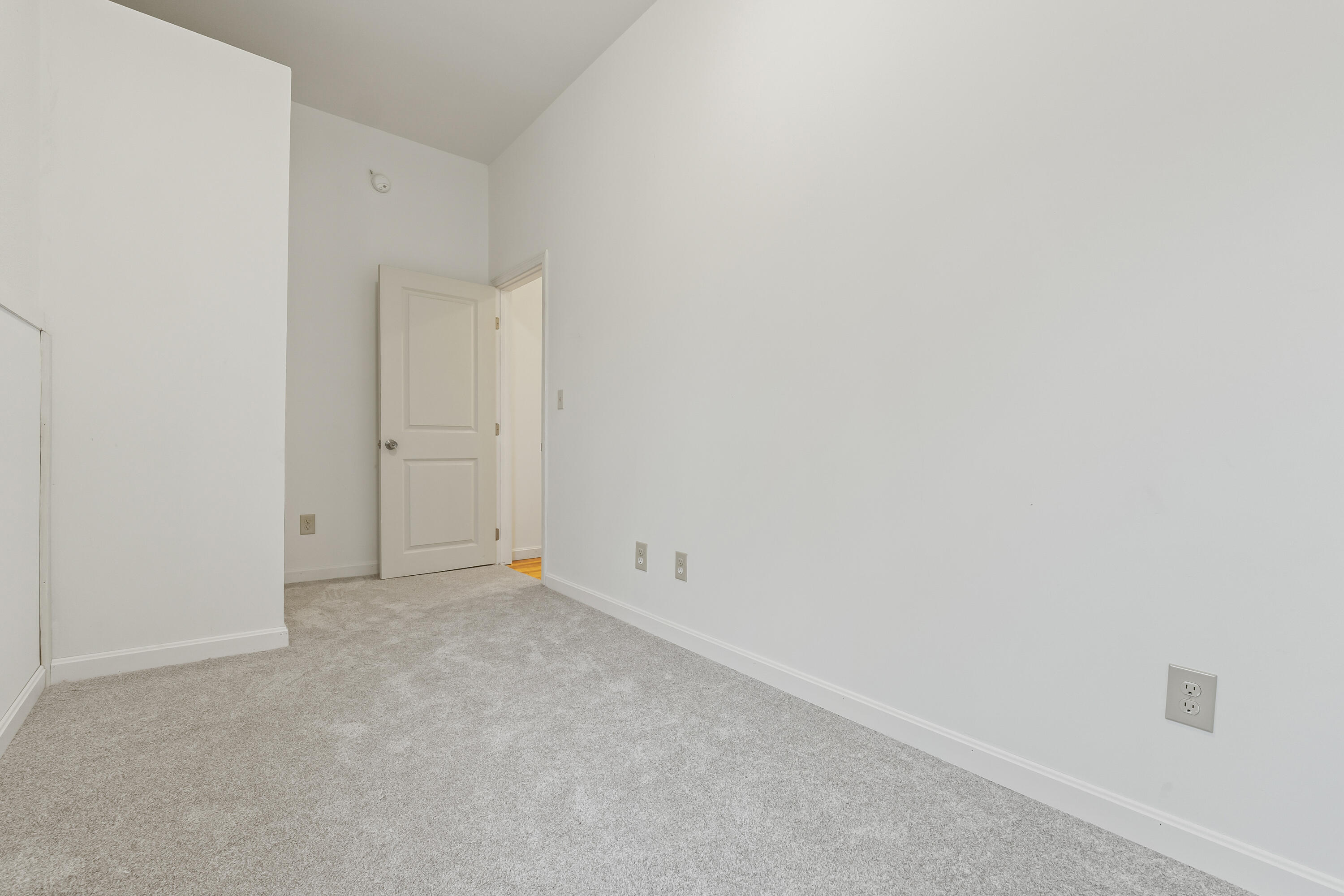 40 Rochester Street Westbrook, ME 04092 - Photo 23 of 35 43 Rochester St_127