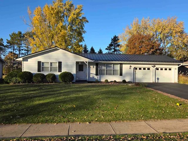 $299,900 | 1101 East Arnold Street, Sandwich, IL 60548