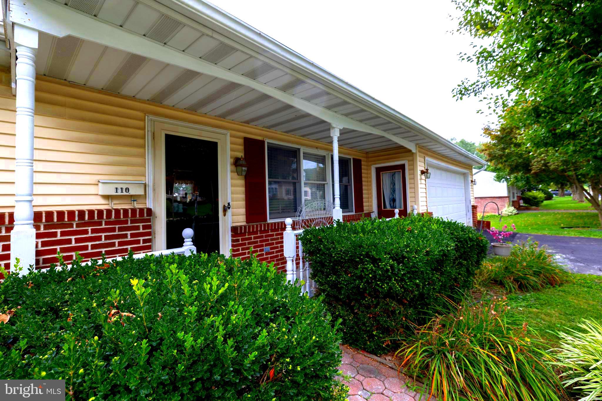 110 Hemlock Road Ephrata, PA 17522 - Photo 2 of 38 Front