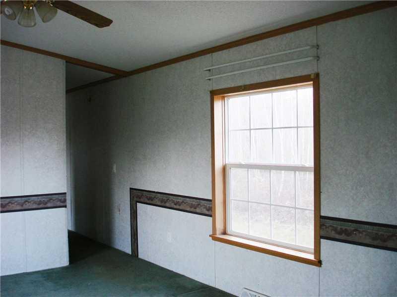 99 Monroe Road Winterport, ME 04496 - Photo 10 of 20 Living Room.
