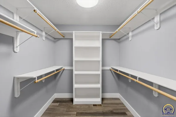 $469,900 | 3321 Southeast 23rd Street, Topeka, KS 66605