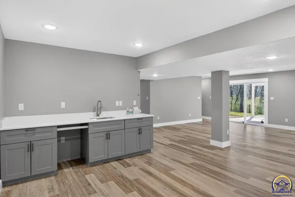 $469,900 | 3321 Southeast 23rd Street, Topeka, KS 66605