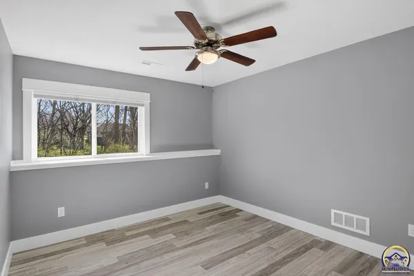 $469,900 | 3321 Southeast 23rd Street, Topeka, KS 66605