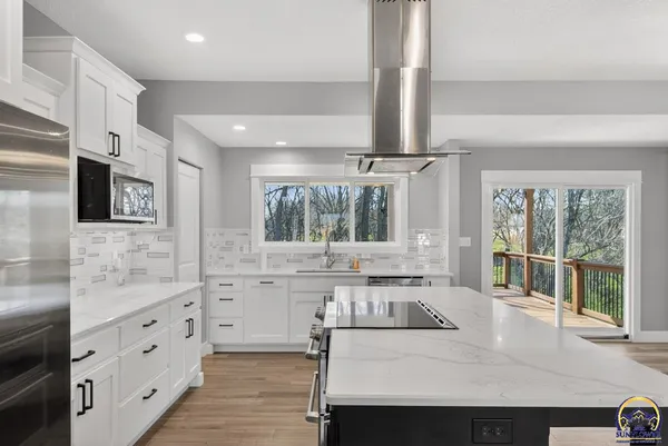 $469,900 | 3321 Southeast 23rd Street, Topeka, KS 66605