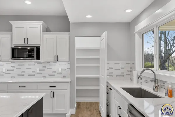 $469,900 | 3321 Southeast 23rd Street, Topeka, KS 66605