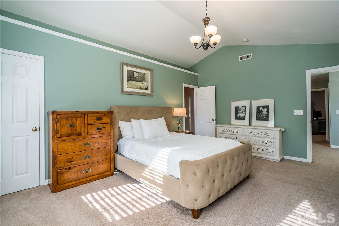 254 Inkster Cove Raleigh, NC 27603 - Photo 10 of 17