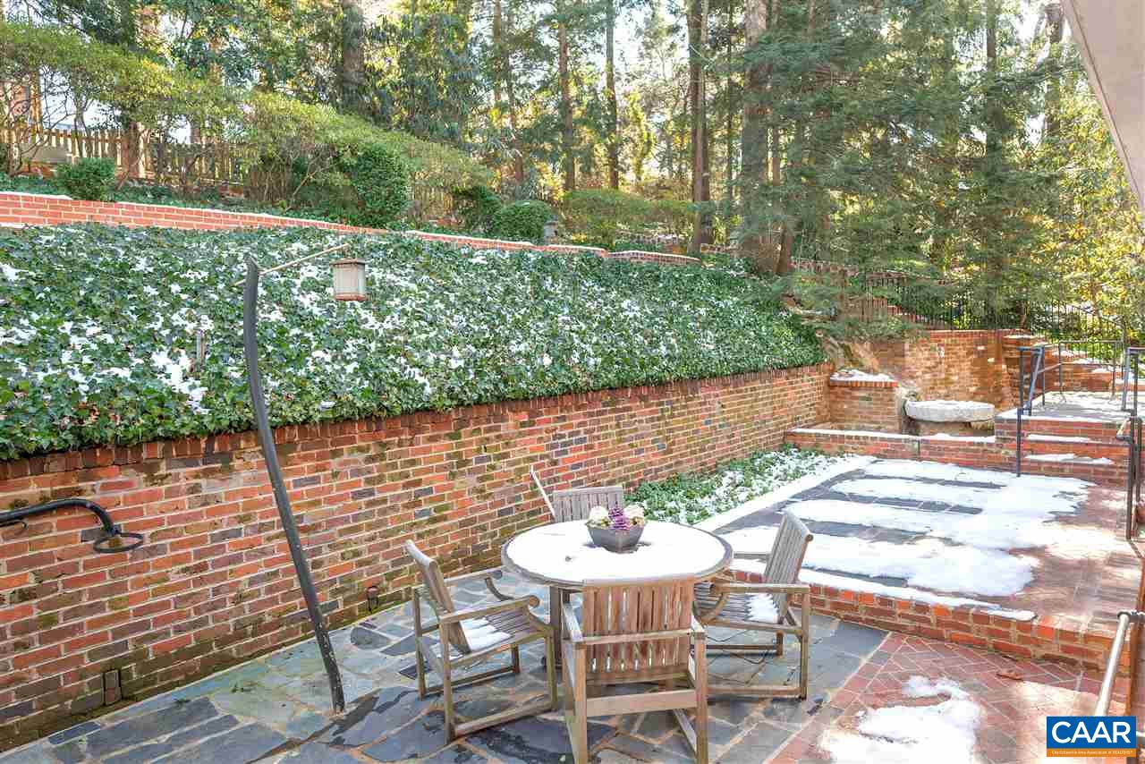 1326 Hilltop Road Charlottesville, VA 22903 - Photo 5 of 38 Gallery Image 5