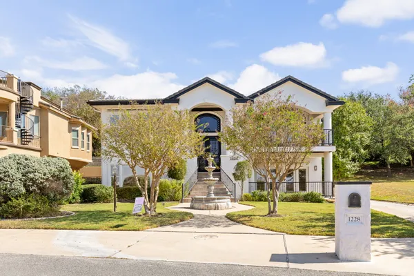 $5,000 | 1228 Challenger, Lakeway, TX 78734