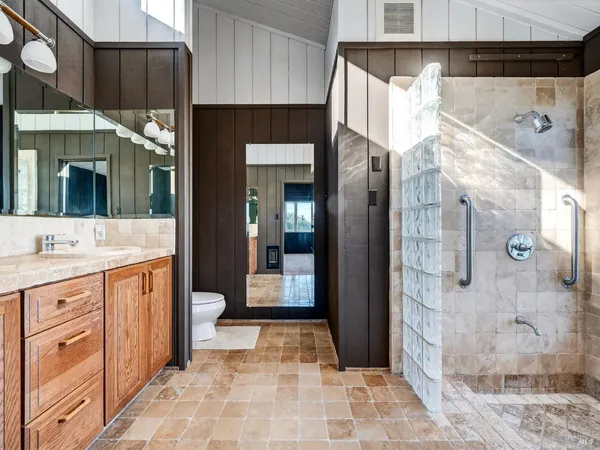 $16,000,000 | 20 Redwood Avenue, Inverness, CA 94956