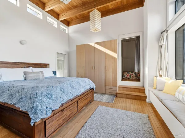 $16,000,000 | 20 Redwood Avenue, Inverness, CA 94956