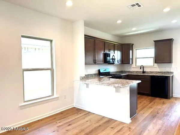 $1,750 | 206 Wakely Court, Lafayette, LA 70506