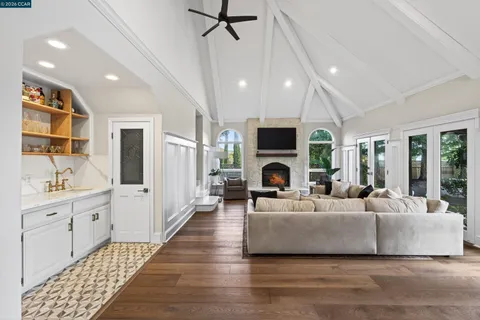 $3,798,800 | 214 South Ridge Court, Danville, CA 94506