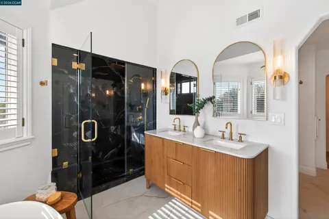 $3,798,800 | 214 South Ridge Court, Danville, CA 94506