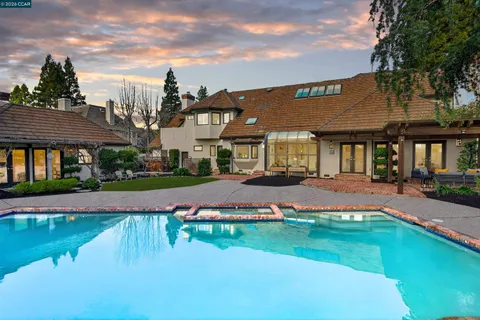 $3,798,800 | 214 South Ridge Court, Danville, CA 94506