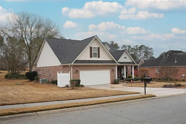 $399,900 | 140 Winecoff Drive, Fayetteville, GA 30214
