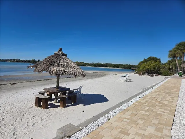 $290,000 | 4105 38th Avenue South, Unit F, St. Petersburg, FL 33711