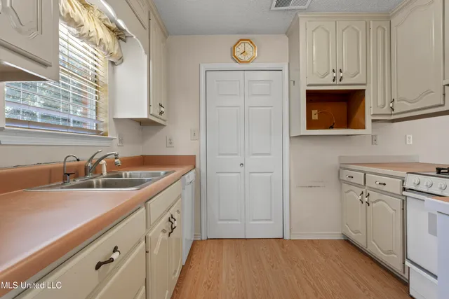 $525,000 | 10200 Blossom Street, Vancleave, MS 39565