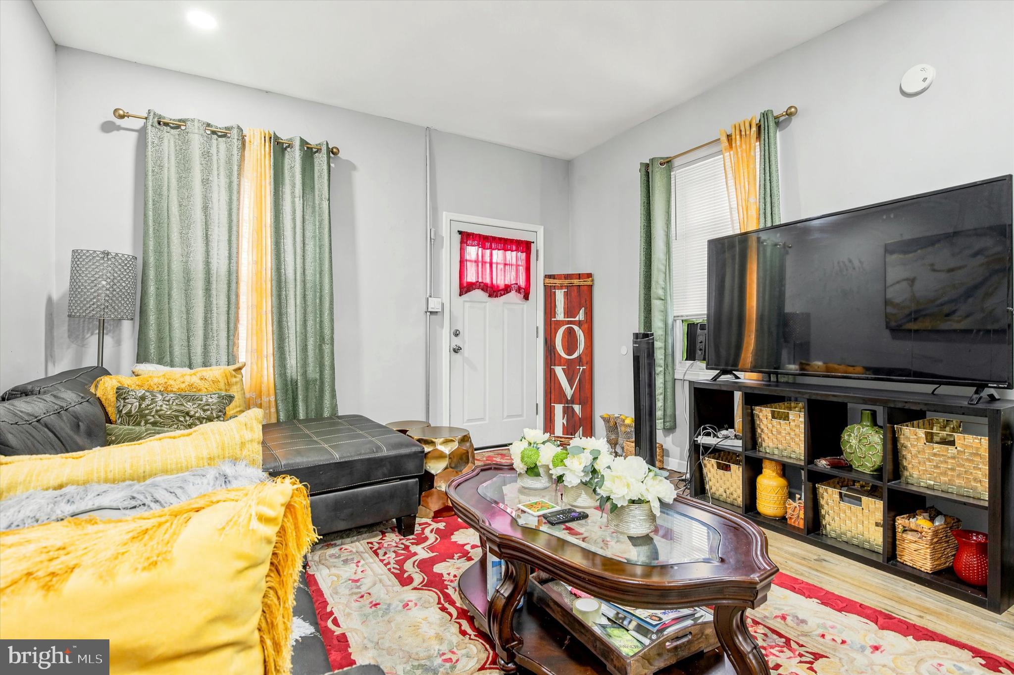 764 Queen Street Pottstown, PA 19464 - Photo 4 of 15
