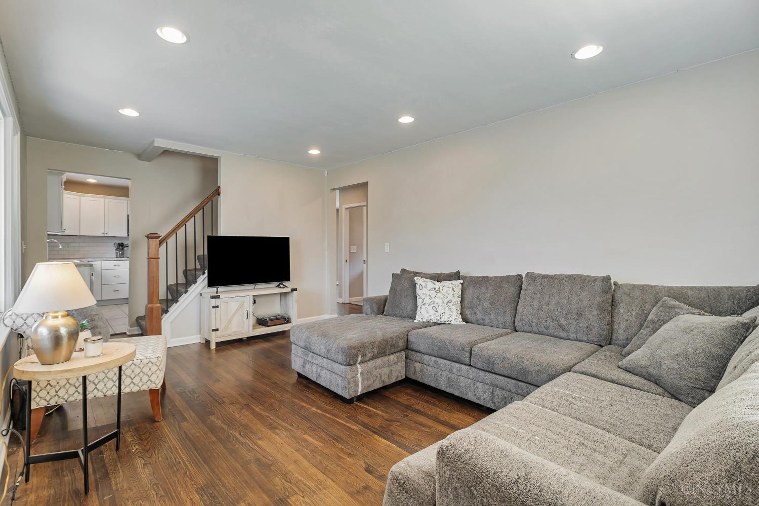 3430 Hamilton Mason Road Hamilton, OH 45011 - Photo 3 of 17 Gallery Image 3