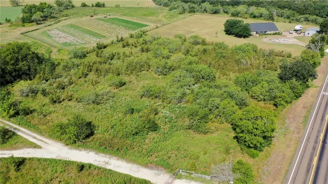 $275,000 | 2095 Farm To Market 1452, Madisonville, TX 77864