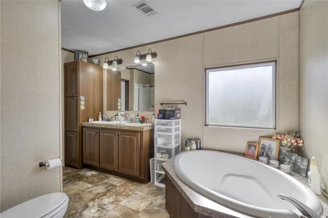 $275,000 | 2095 Farm To Market 1452, Madisonville, TX 77864