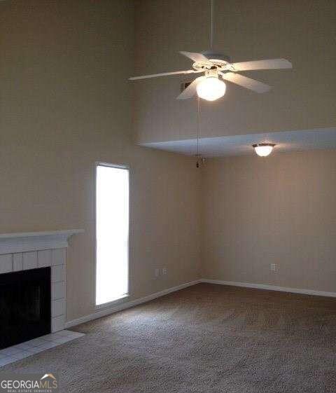 132 Warren Way Athens, GA 30605 - Photo 4 of 13 a view of a livingroom with window