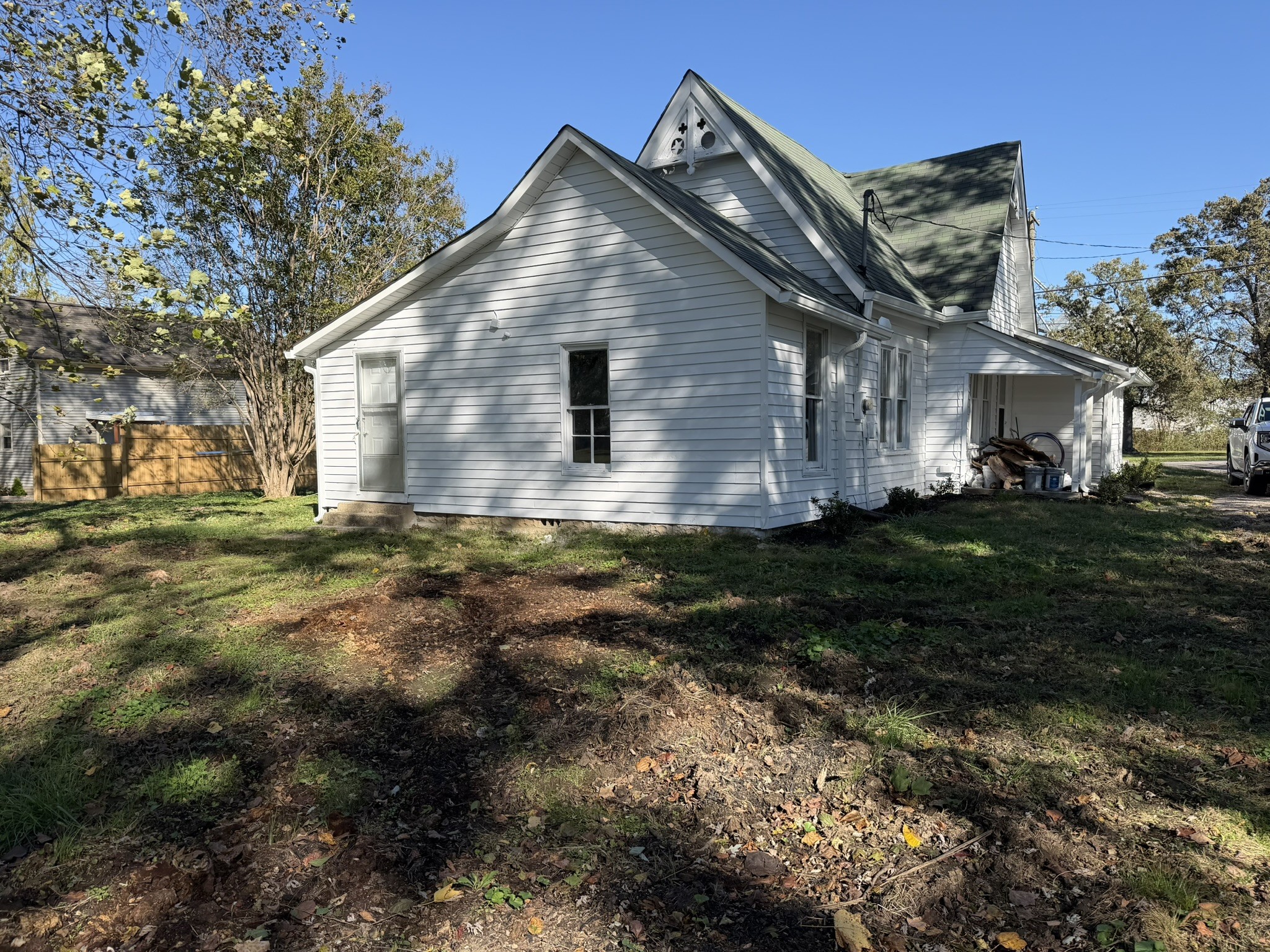 481 Elora Road Elora, TN 37328 - Photo 13 of 13 a backyard of a house
