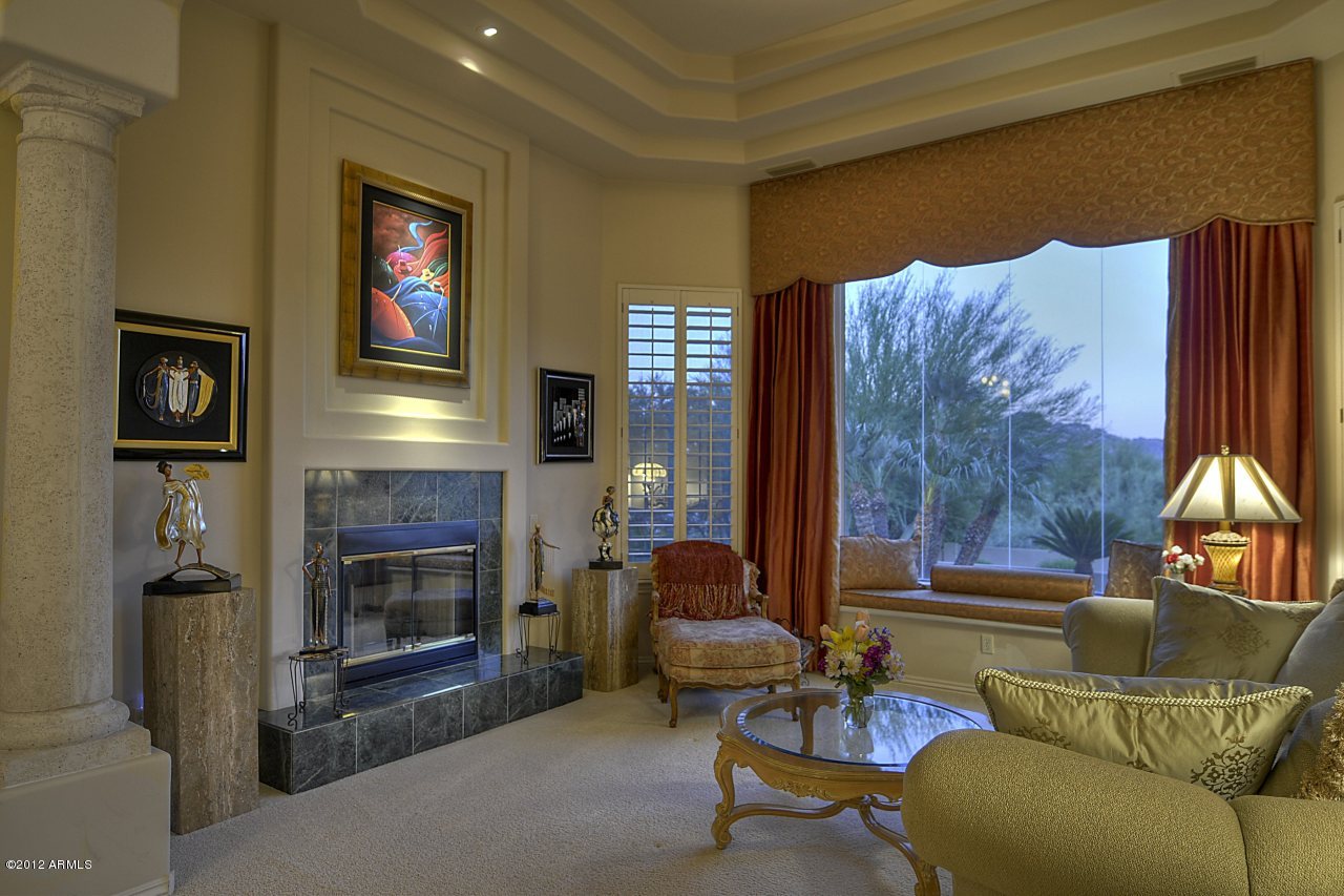 4707 East Rd Runner Place Paradise Valley, AZ 85253 - Photo 17 of 31 Master Bedroom Sitting Room