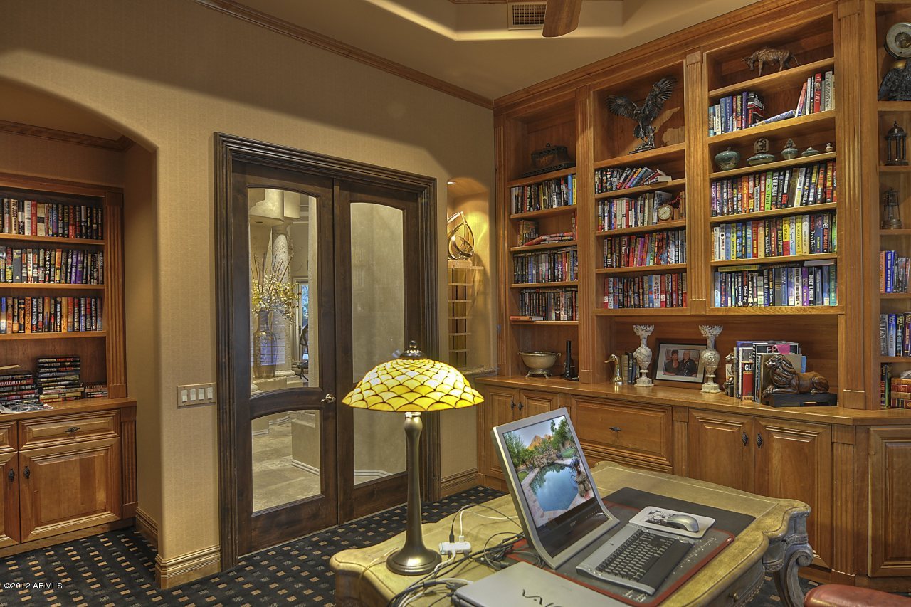 4707 East Rd Runner Place Paradise Valley, AZ 85253 - Photo 22 of 31 Library/Office 2