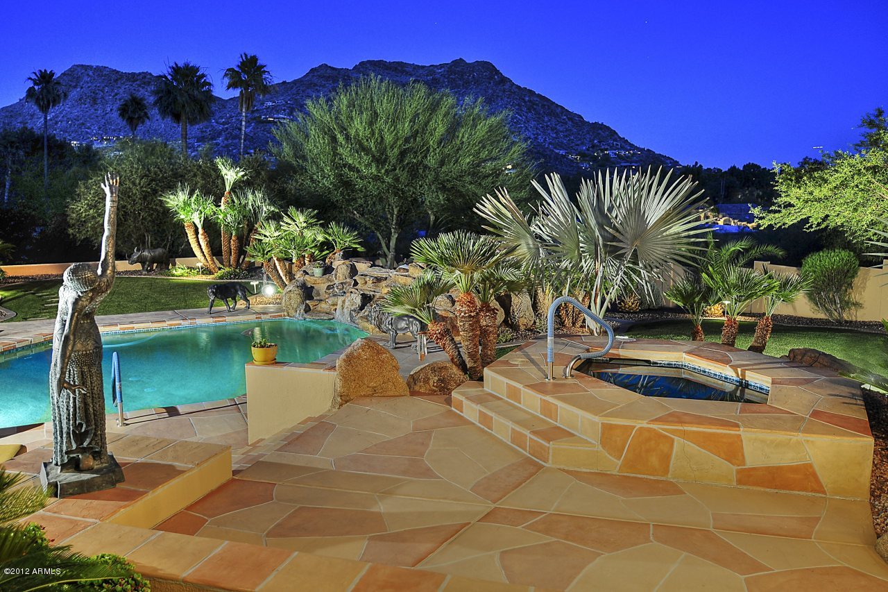 4707 East Rd Runner Place Paradise Valley, AZ 85253 - Photo 28 of 31 Pool and Spa