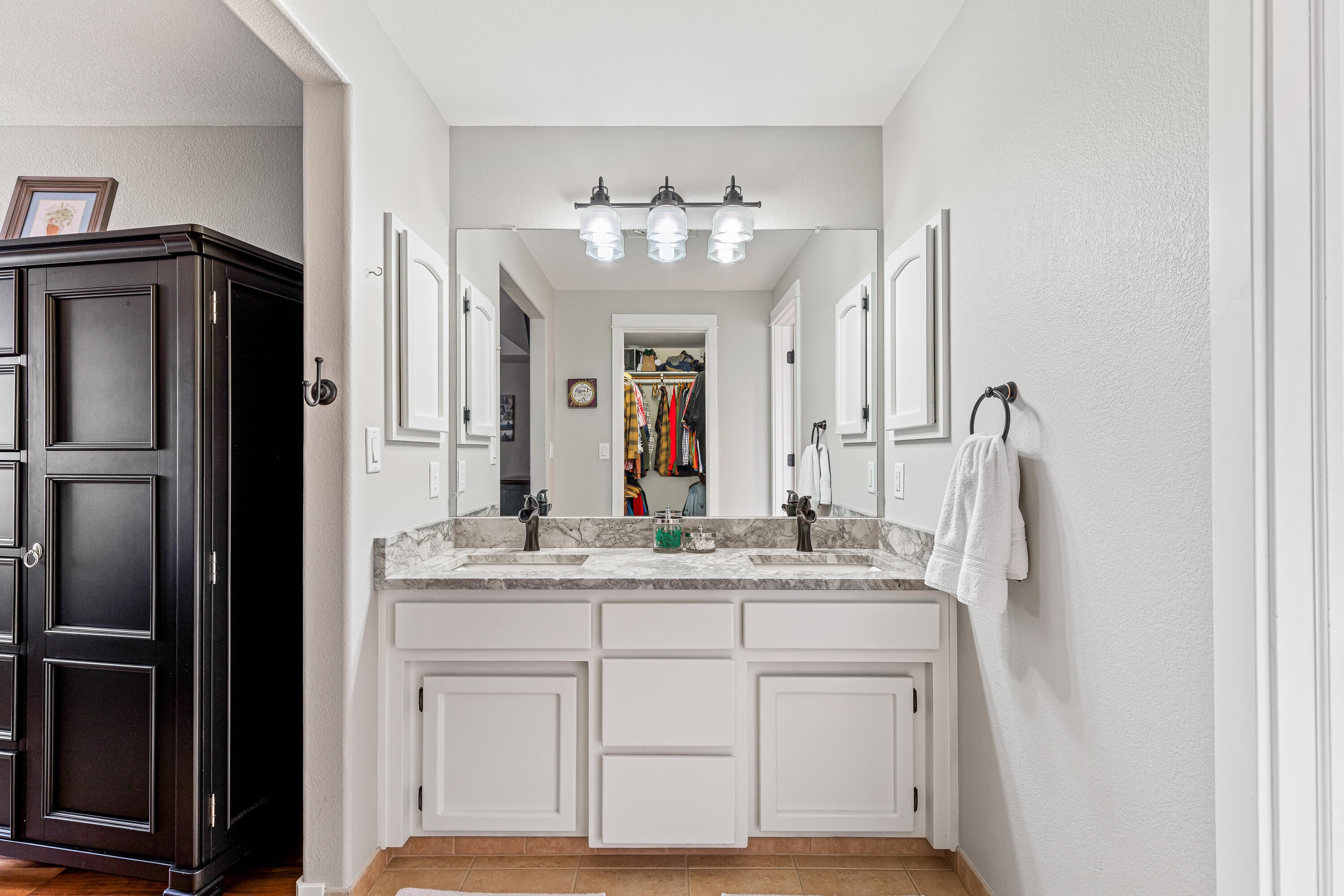 711 Brandon Street Central Point, OR 97502 - Photo 19 of 47 9R9A7583