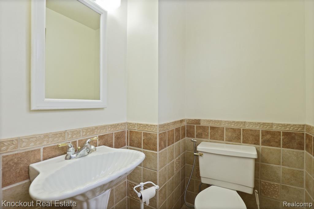 1914 Schust Road Saginaw, MI 48604 - Photo 22 of 54 Gallery Image 22