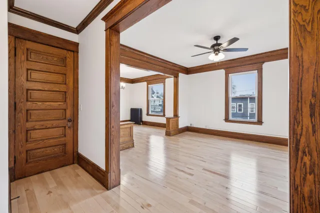 $1,150,000 | 2125 Harriet Avenue, Minneapolis, MN 55405