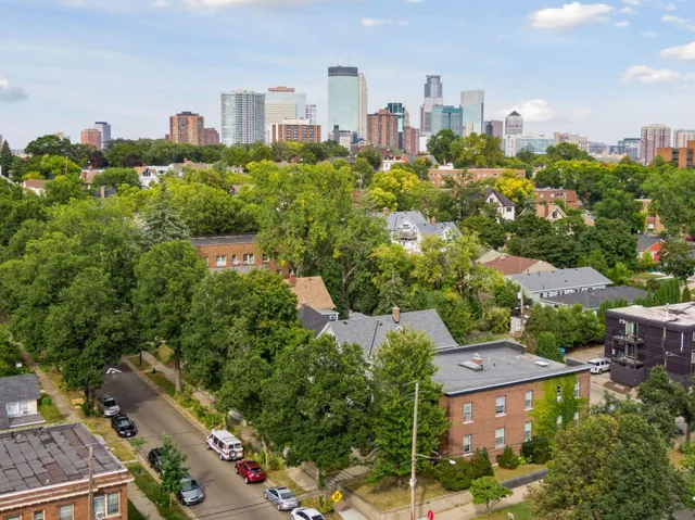 $1,150,000 | 2125 Harriet Avenue, Minneapolis, MN 55405