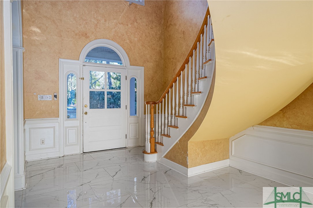 2 Springfield Place Savannah, GA 31411 - Photo 4 of 50