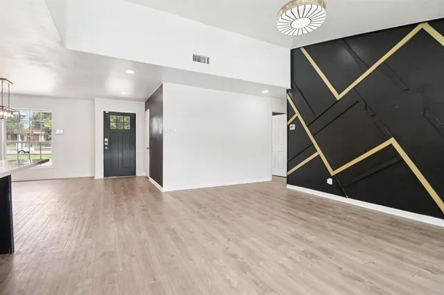 $375,000 | 1512 East Park Boulevard, Plano, TX 75074