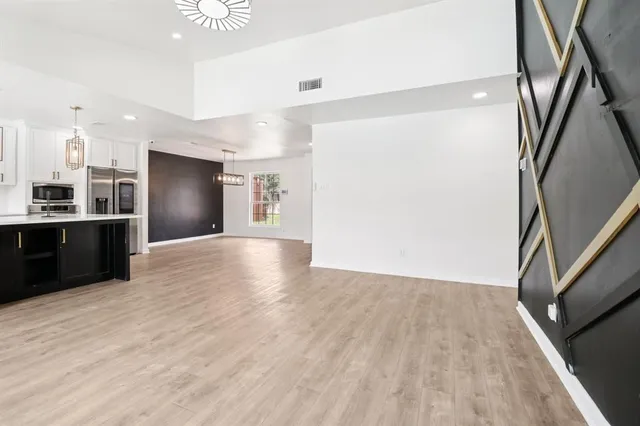 $375,000 | 1512 East Park Boulevard, Plano, TX 75074