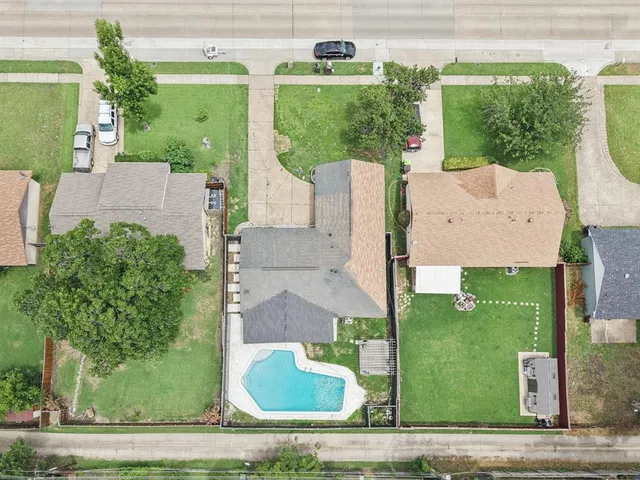 $375,000 | 1512 East Park Boulevard, Plano, TX 75074