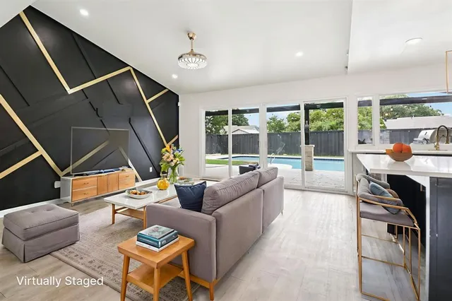 $375,000 | 1512 East Park Boulevard, Plano, TX 75074