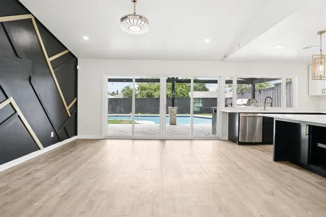 $375,000 | 1512 East Park Boulevard, Plano, TX 75074