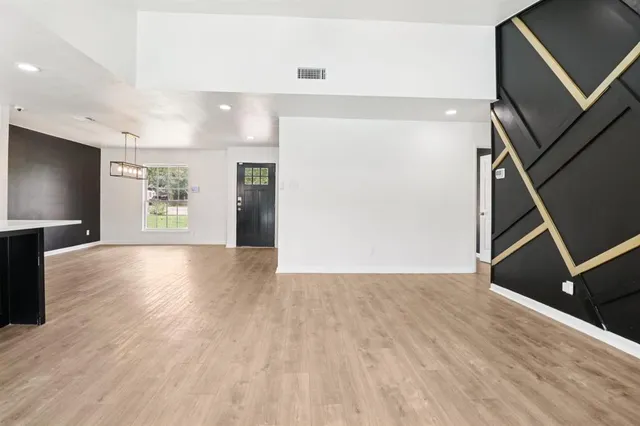 $375,000 | 1512 East Park Boulevard, Plano, TX 75074