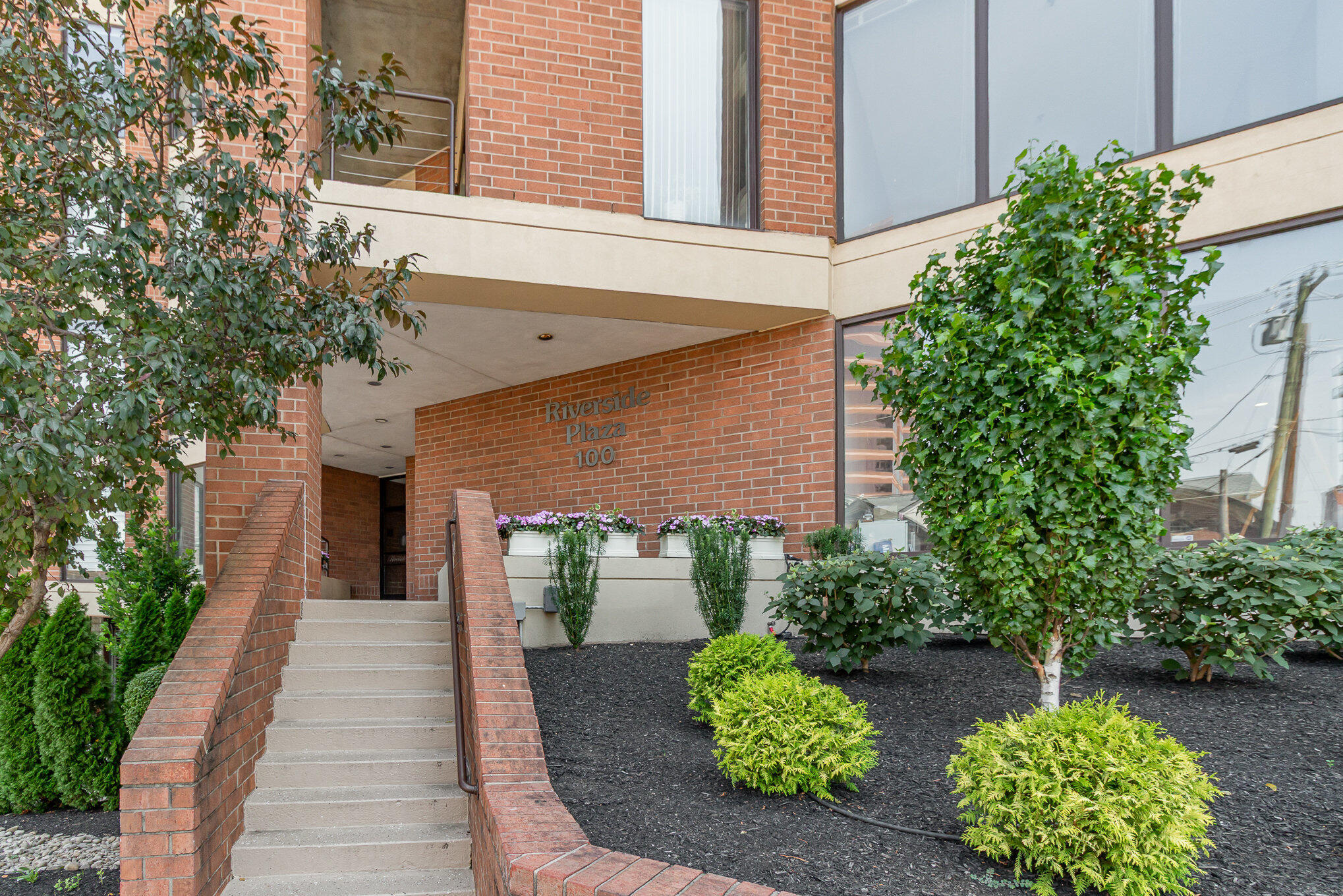 100 Riverside Place, Unit 301 Covington, KY 41011 - Photo 27 of 30 Gallery Image 27